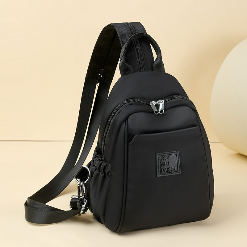 2026新款牛津布多用双肩包女休闲百搭户外旅游登山小背包斜挎胸包