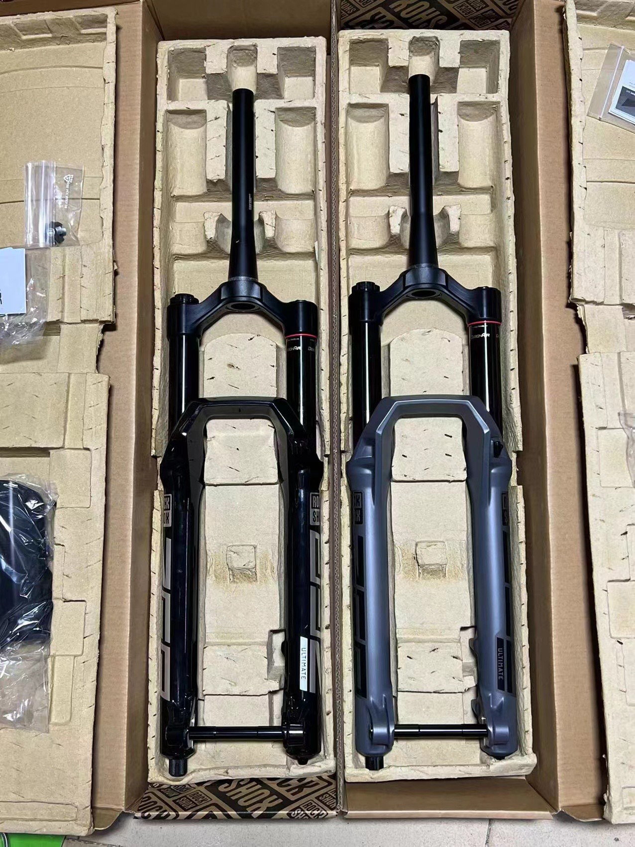 zeb前叉DomainROCKSHOX2025款