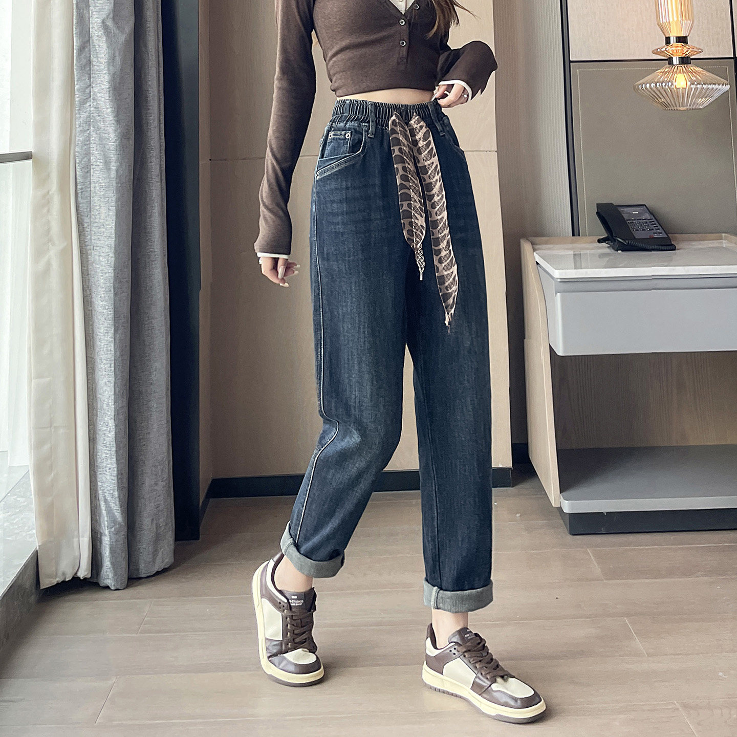 春秋时尚高腰哈伦牛仔裤女宽松显瘦松紧腰百搭萝卜裤复古蓝垮裤女