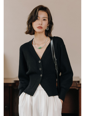 弥古黑色v领收腰毛衣女秋冬修身外套开衫长袖内搭针织衫法式上衣