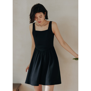 弥古黑色吊带连衣裙短款女秋冬内搭赫本小黑裙高级感法式打底短裙