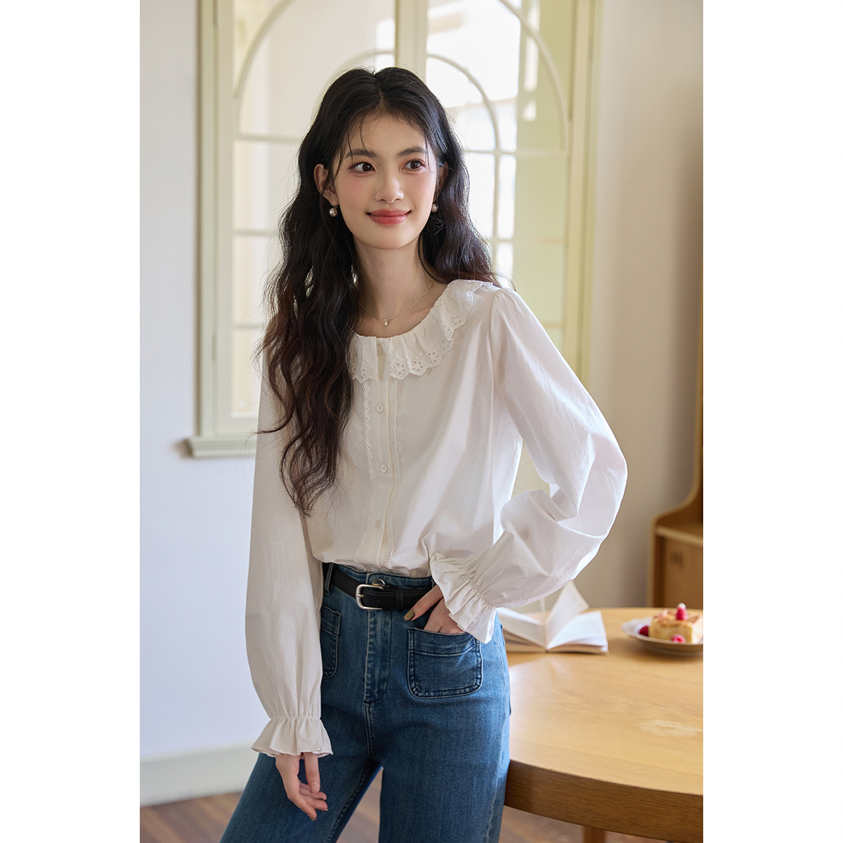 弥古法式娃娃领白色衬衫女2025新款秋冬内搭长袖打底纯棉衬衣上衣