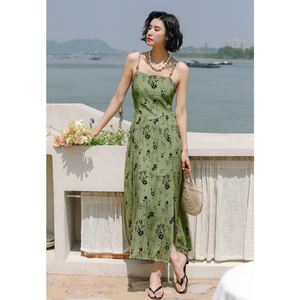 弥古高级感天丝吊带连衣裙三亚度假法式碎花长裙女夏季海边沙滩裙