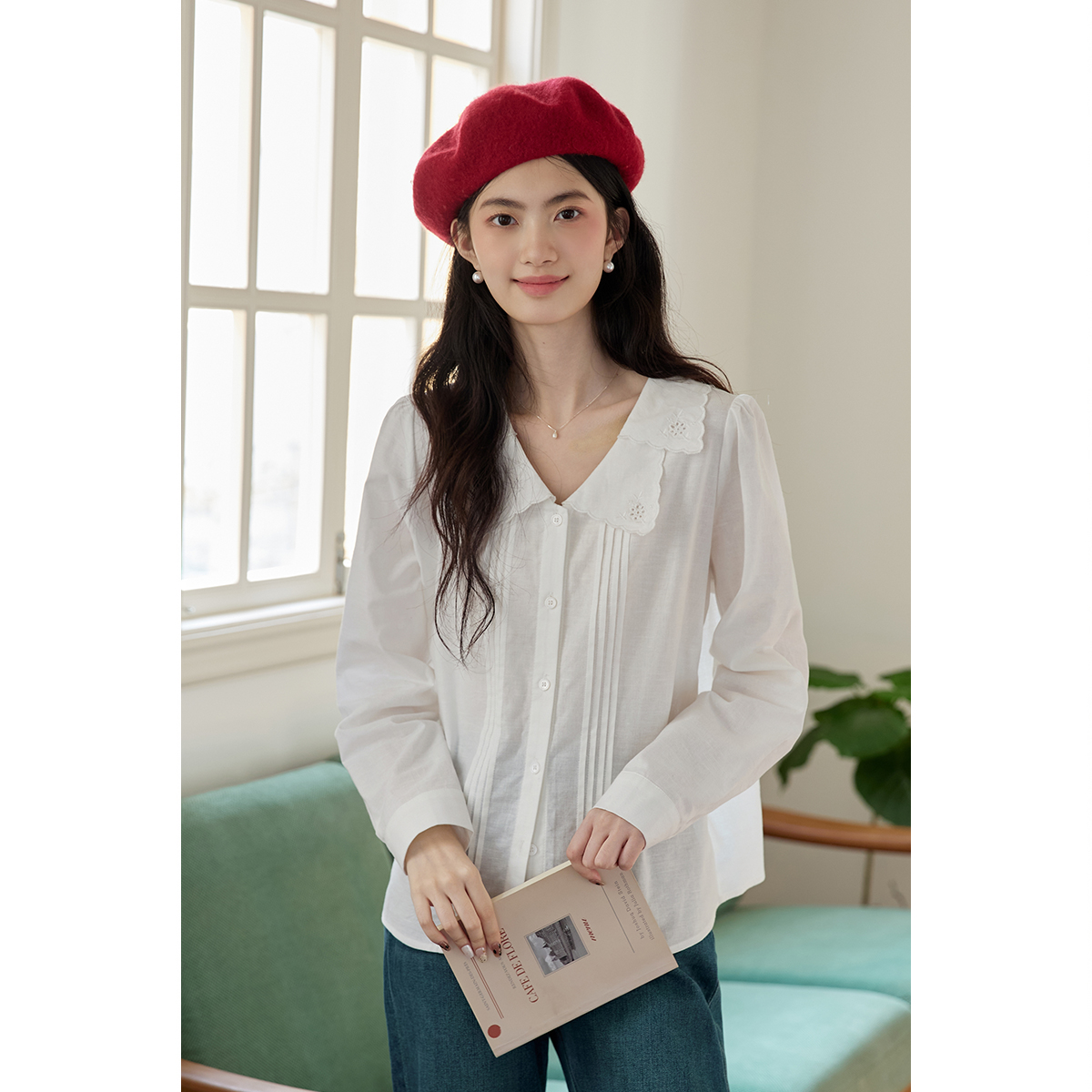 弥古法式白色娃娃领内搭衬衫女上衣2025春秋高级感刺绣泡泡袖衬衣