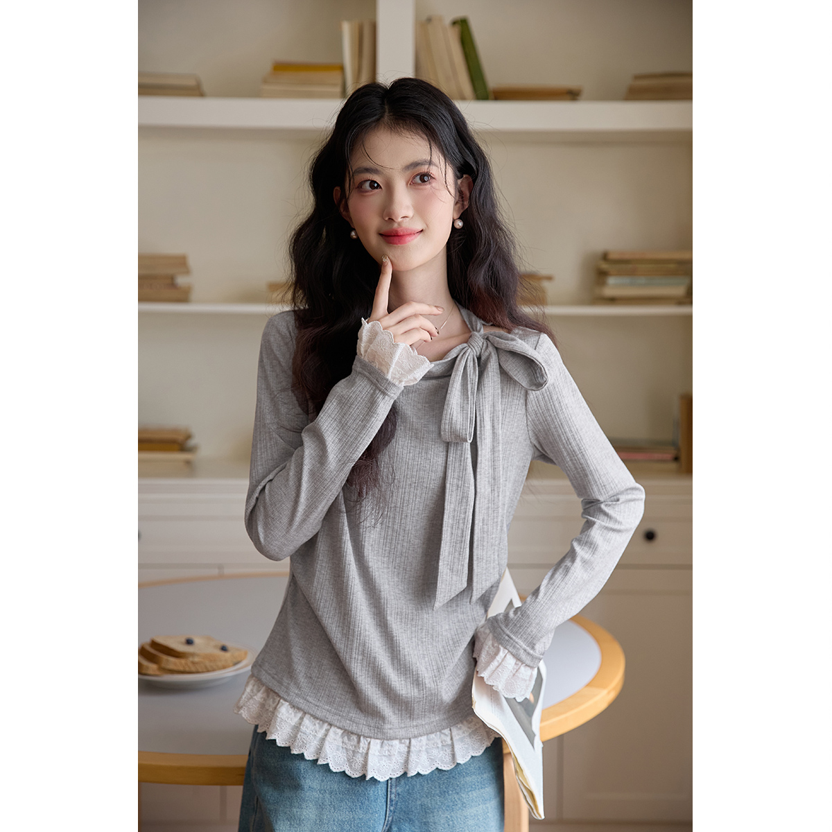 弥古灰色法式蕾丝针织长袖上衣女2025秋冬内搭绑带蝴蝶结打底t恤