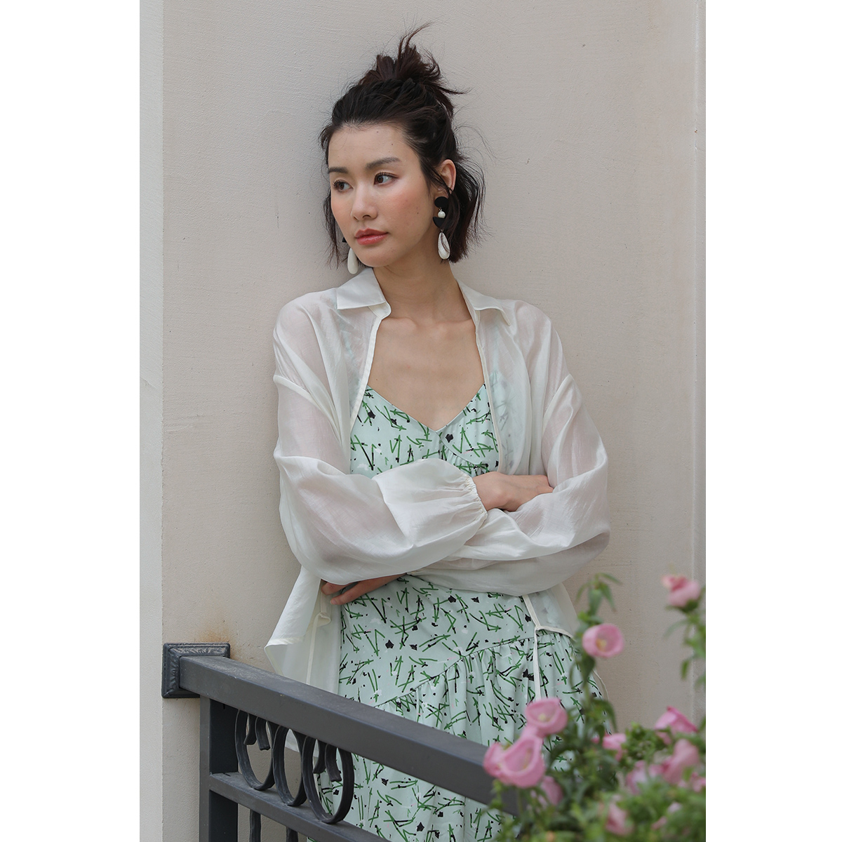 弥古白色莱赛尔天丝衬衫防晒外搭开衫女夏法式透视衬衣小众设计感