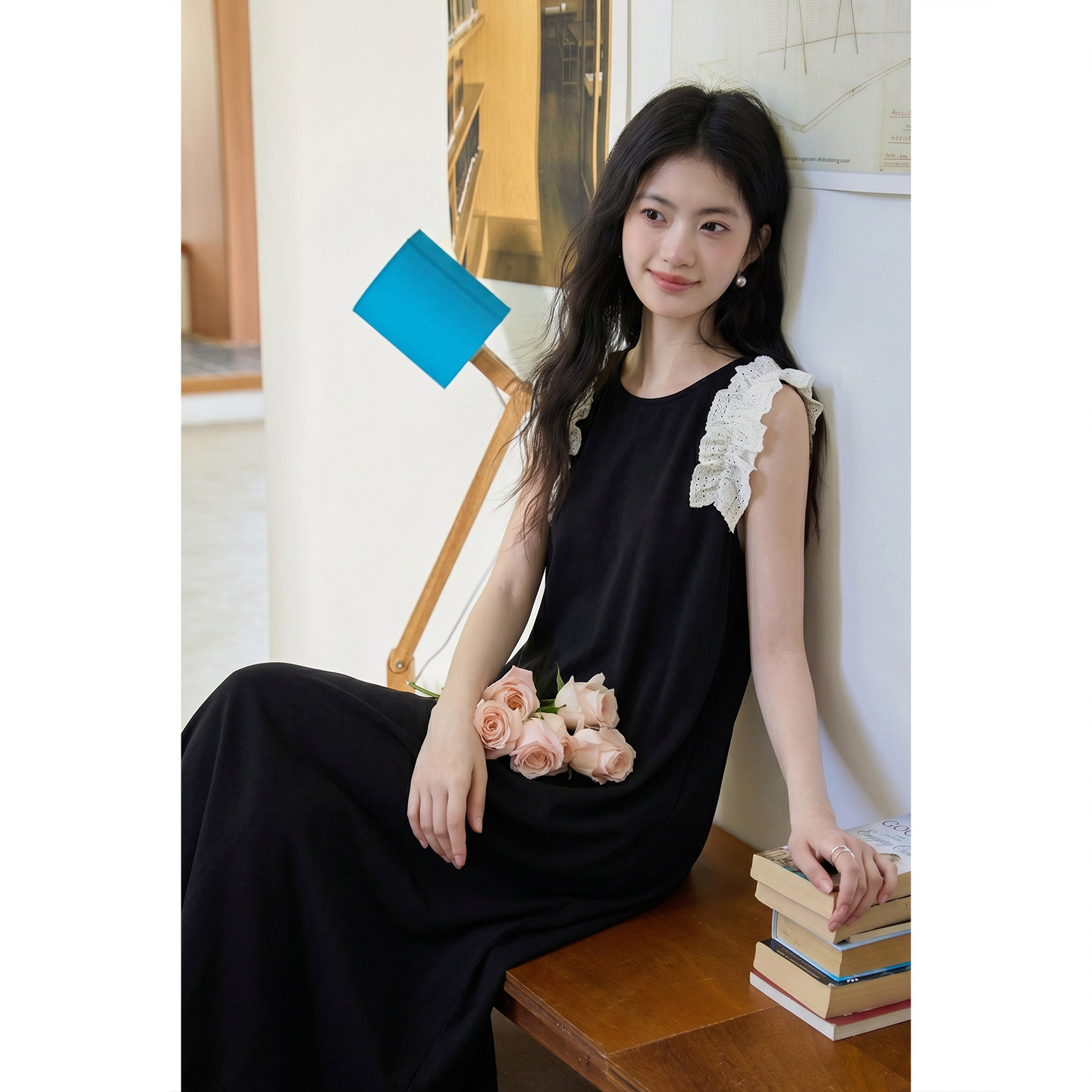 弥古黑色连衣裙女设计感蕾丝拼接打底背心裙2026夏季新款显瘦裙子