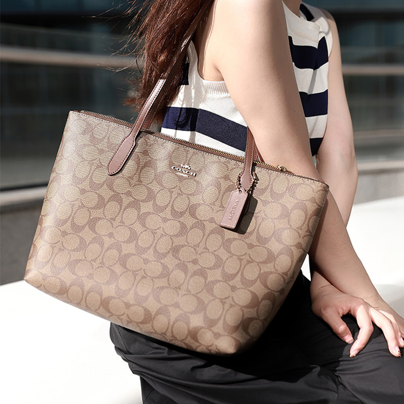 COACH/蔻驰经典老花托特包