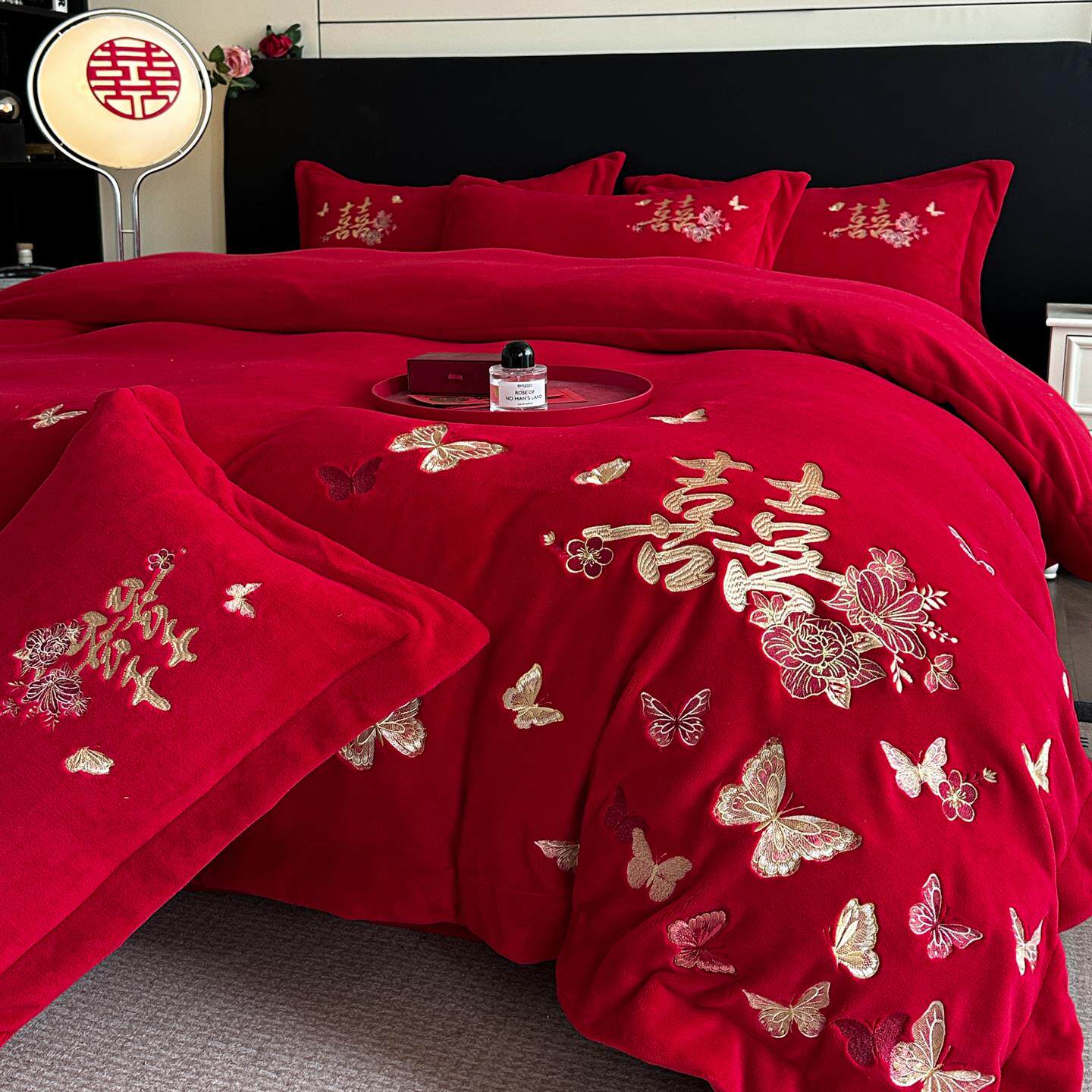 冬季加厚牛奶绒新婚庆四件套加绒珊瑚绒红色喜被结婚被套床上用品