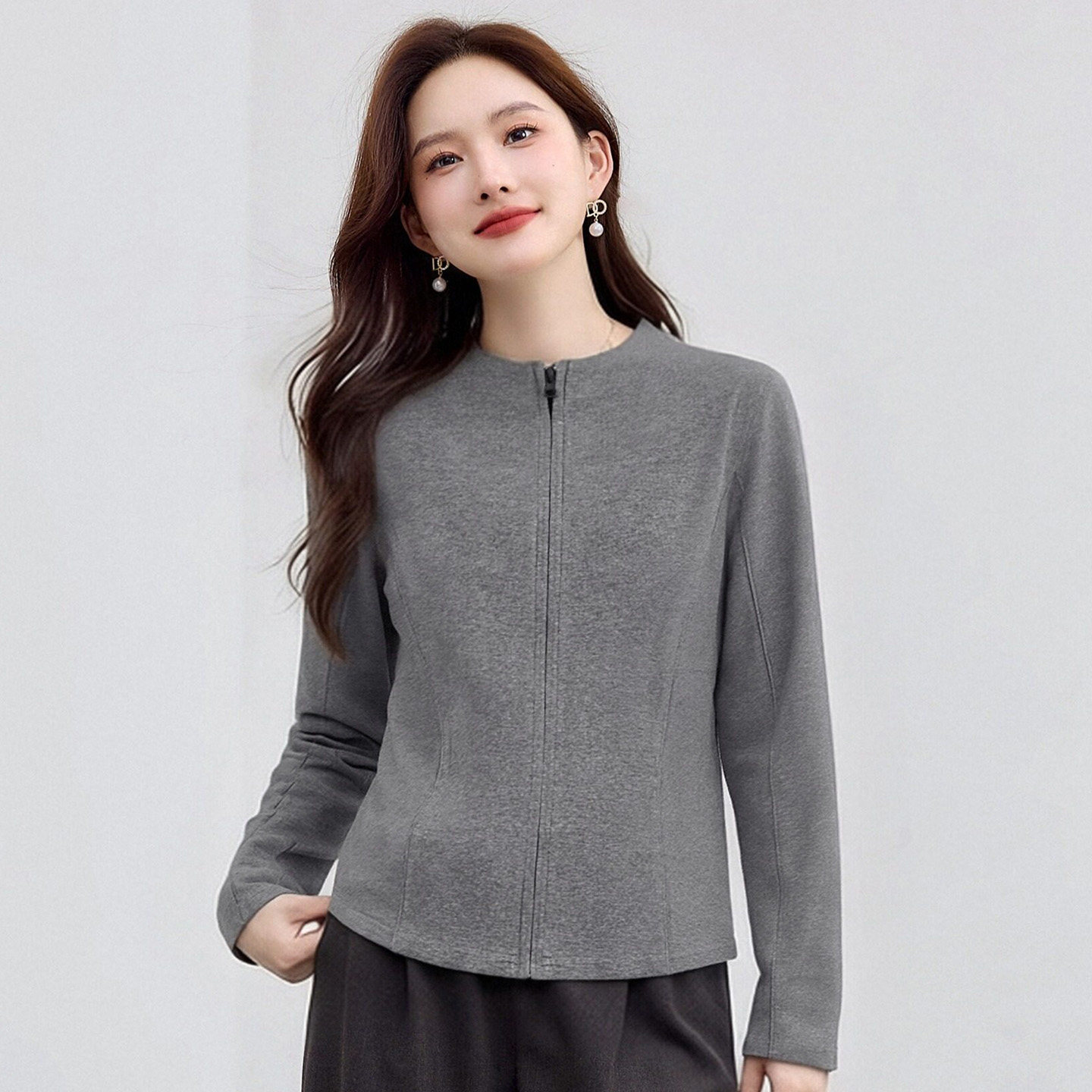 灰色长袖开衫卫衣女士2026新款春季修身洋气运动收腰上衣短款外套