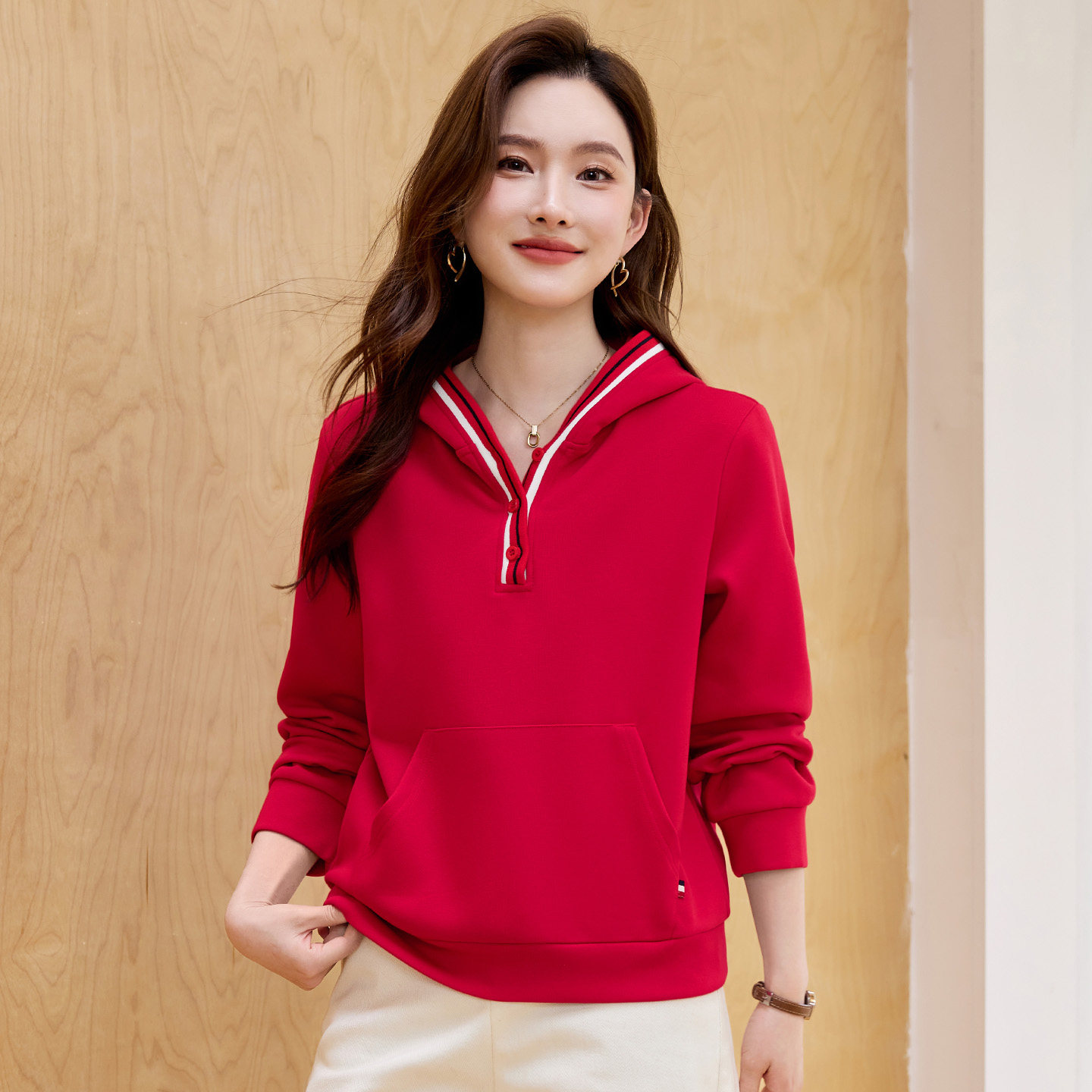 本命年红色卫衣女2026新款春秋爆款时尚洋气宽松上衣连帽正肩外套