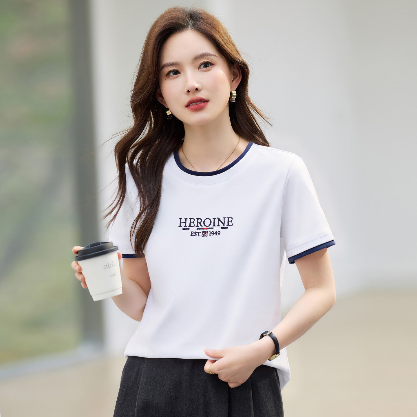 白色女士短袖t恤2026新款夏季爆款高端女装正肩显瘦上衣半袖体恤