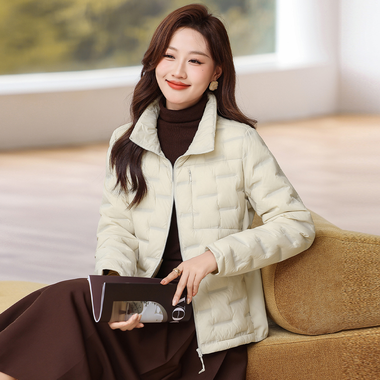 新款轻薄冬季保暖内胆羽绒服女