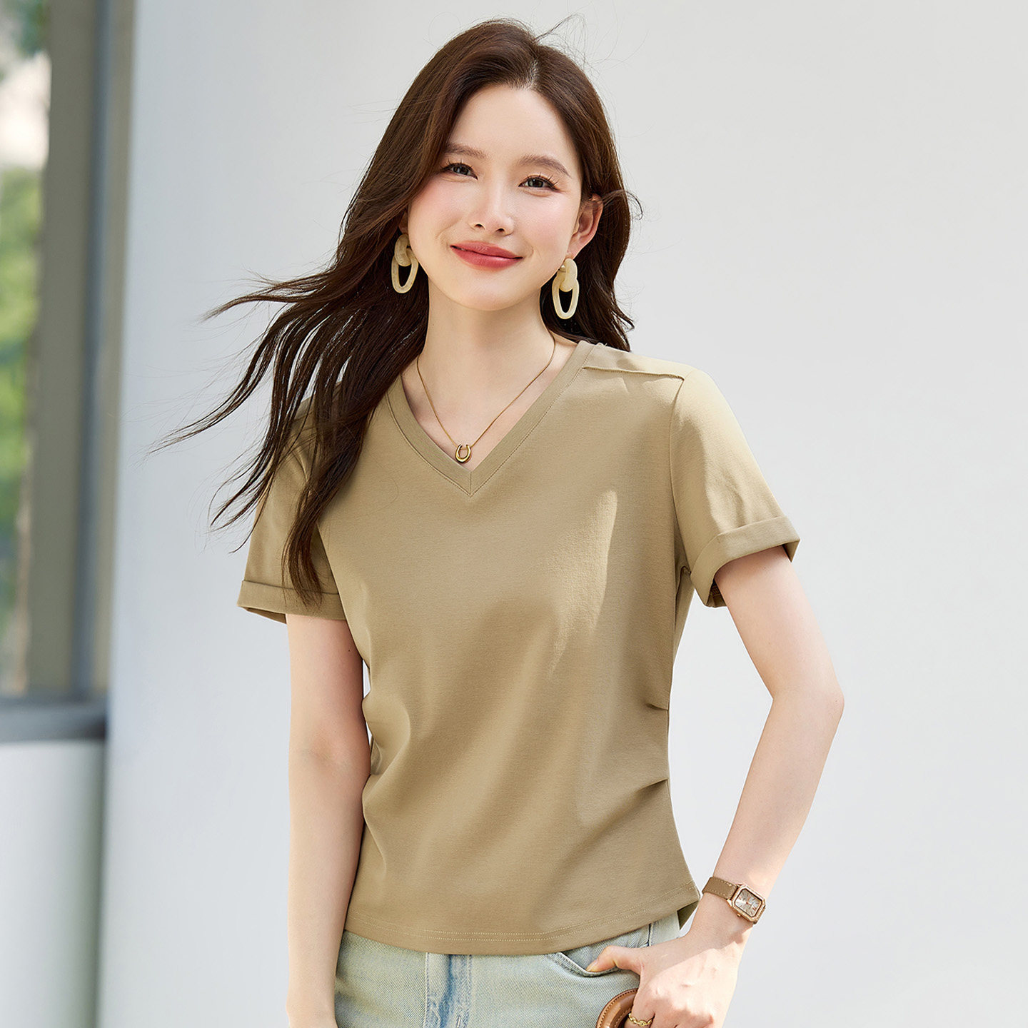 纯色v领短袖t恤女2026新款夏季爆款女装正肩上衣高端洋气半袖体恤