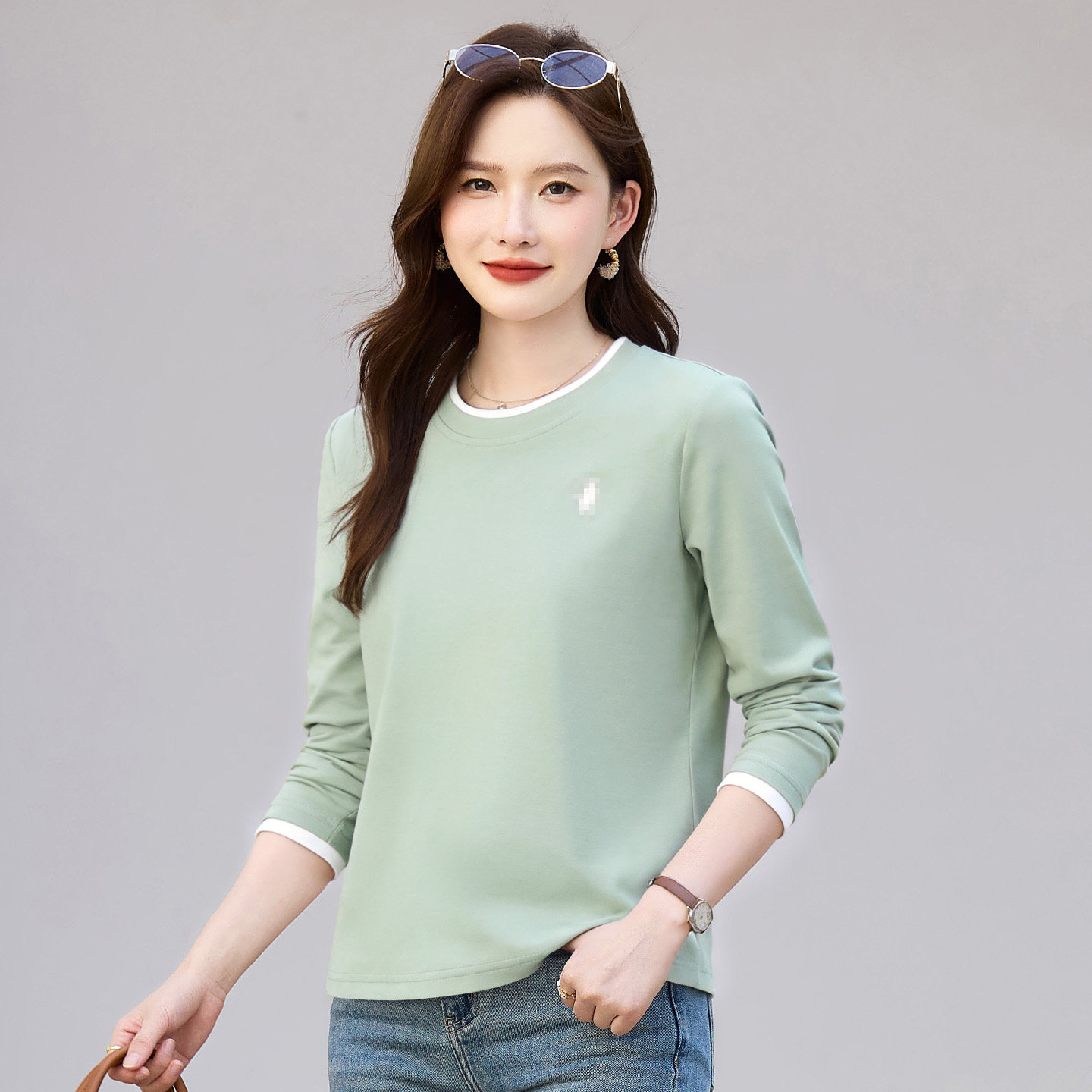 长袖t恤女士打底衫春季内搭可外穿2026新款气质女装爆款绿色上衣