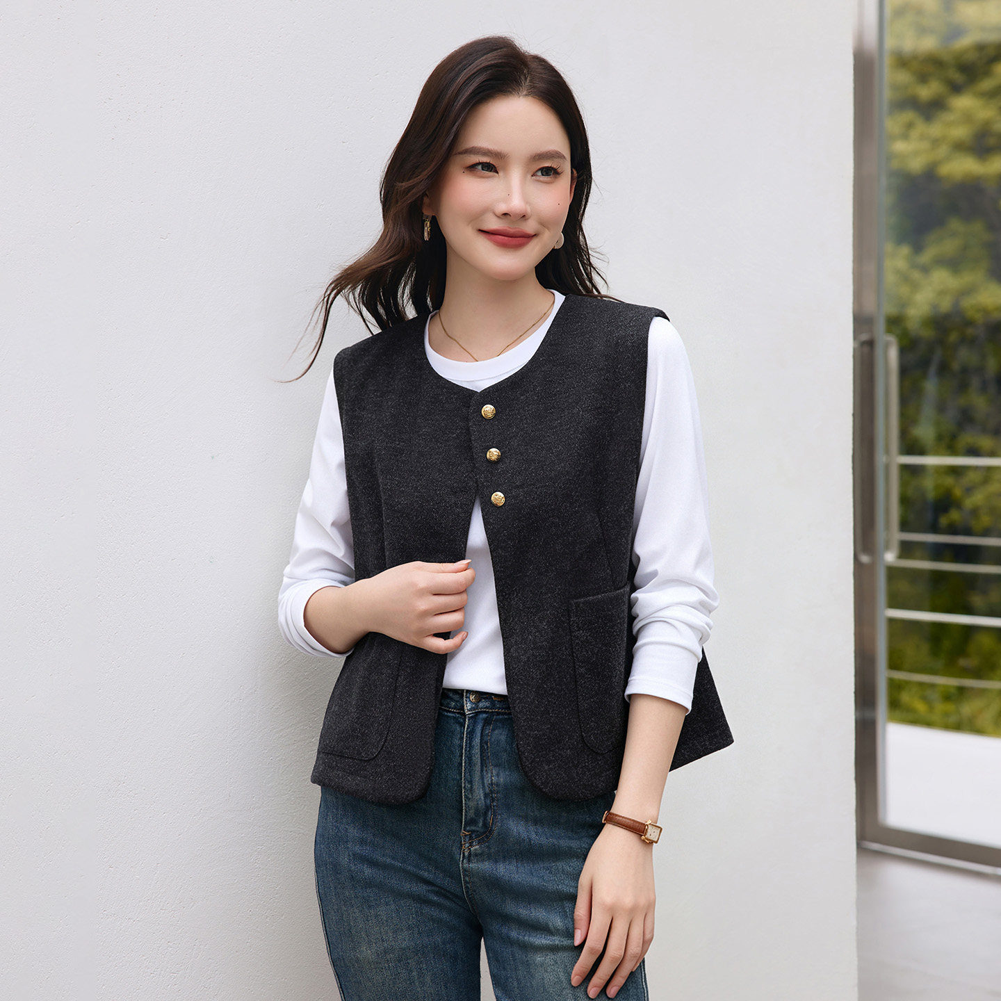 高端毛呢开衫马甲女2026秋季新款洋气妈妈显瘦外穿背心坎肩外套薄