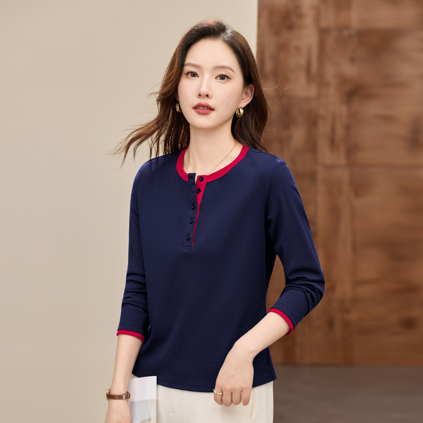 圆领正肩长袖T恤女2026新款春季内搭可外穿高级感气质洋气打底衫