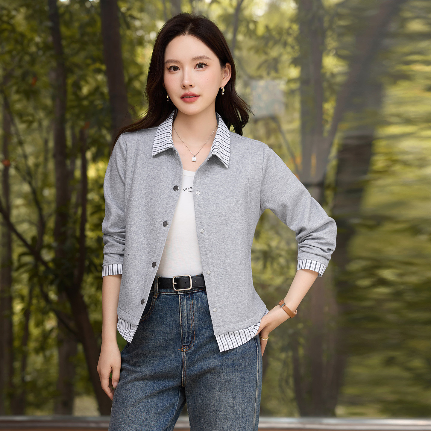 假两件翻领短款外套女条纹上衣