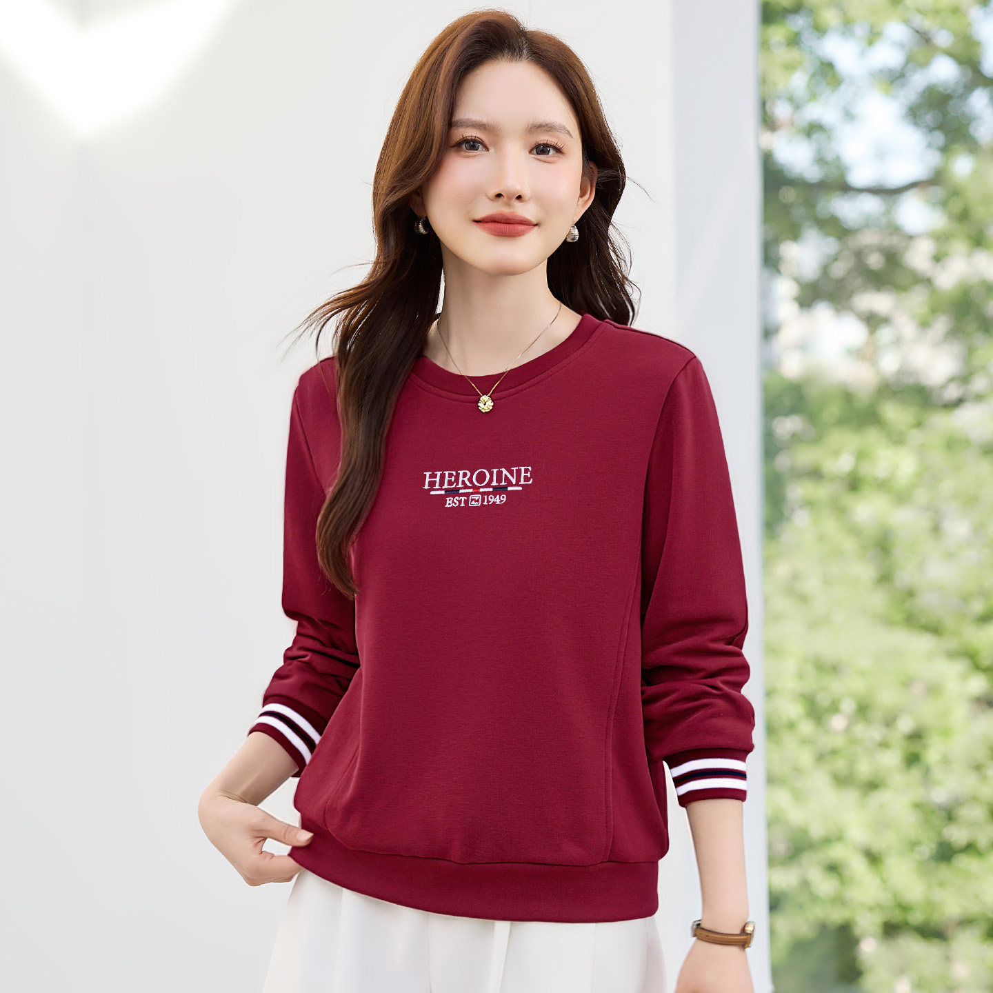 圆领女士卫衣2026新款春秋爆款高端洋气无帽套头正肩红色上衣薄款