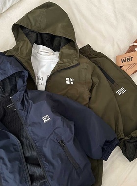 小布熊儿童外套春秋男女童连帽拉链两件套宝宝休闲长裤冲锋衣套装