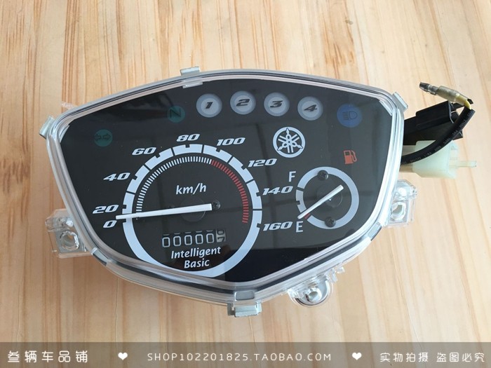 林海雅马哈弯梁摩托车配件LYM110禧C8速度仪表盘总成里程码表迈速