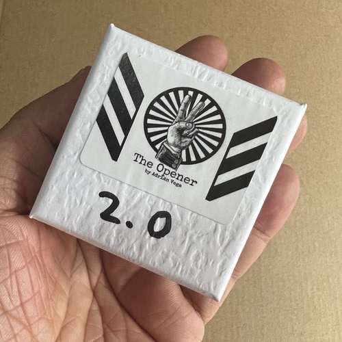 2.0版本想一张牌街头互动剧场互动幽默扑克魔术预言魔术道具纸牌