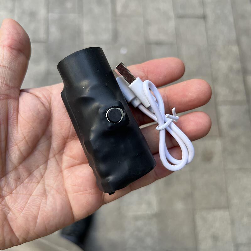 魔术道具电子炮筒手持炮筒 喷射魔术道具