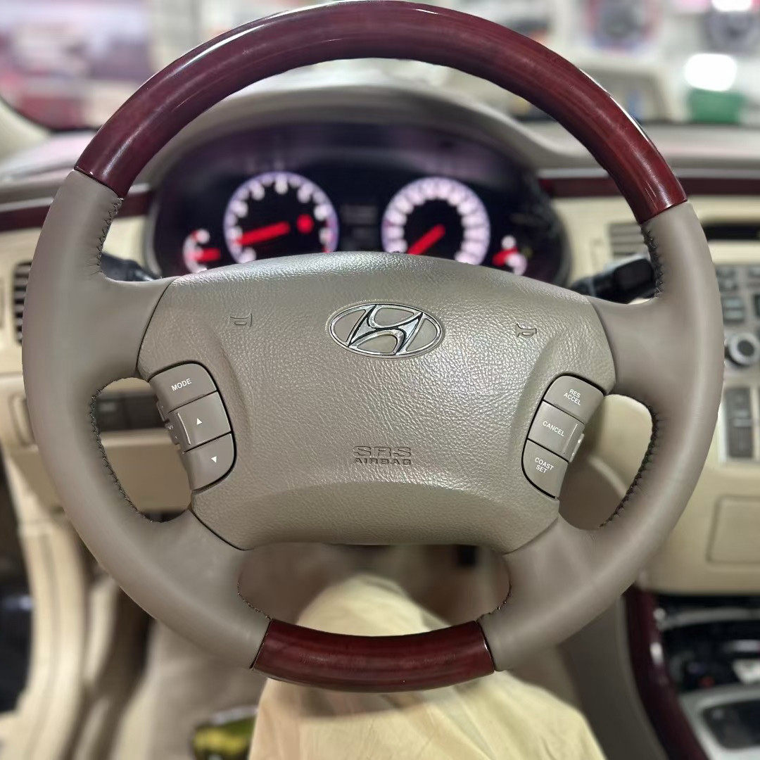 现代雅尊途胜库斯图名图伊兰特原车无孔纳帕真皮手缝方向盘套