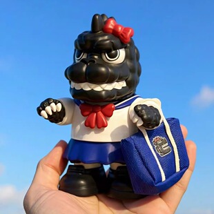 【玩具交易所】现货Crazy Lab怪斯拉恐龙妹学生校园少女公仔潮玩