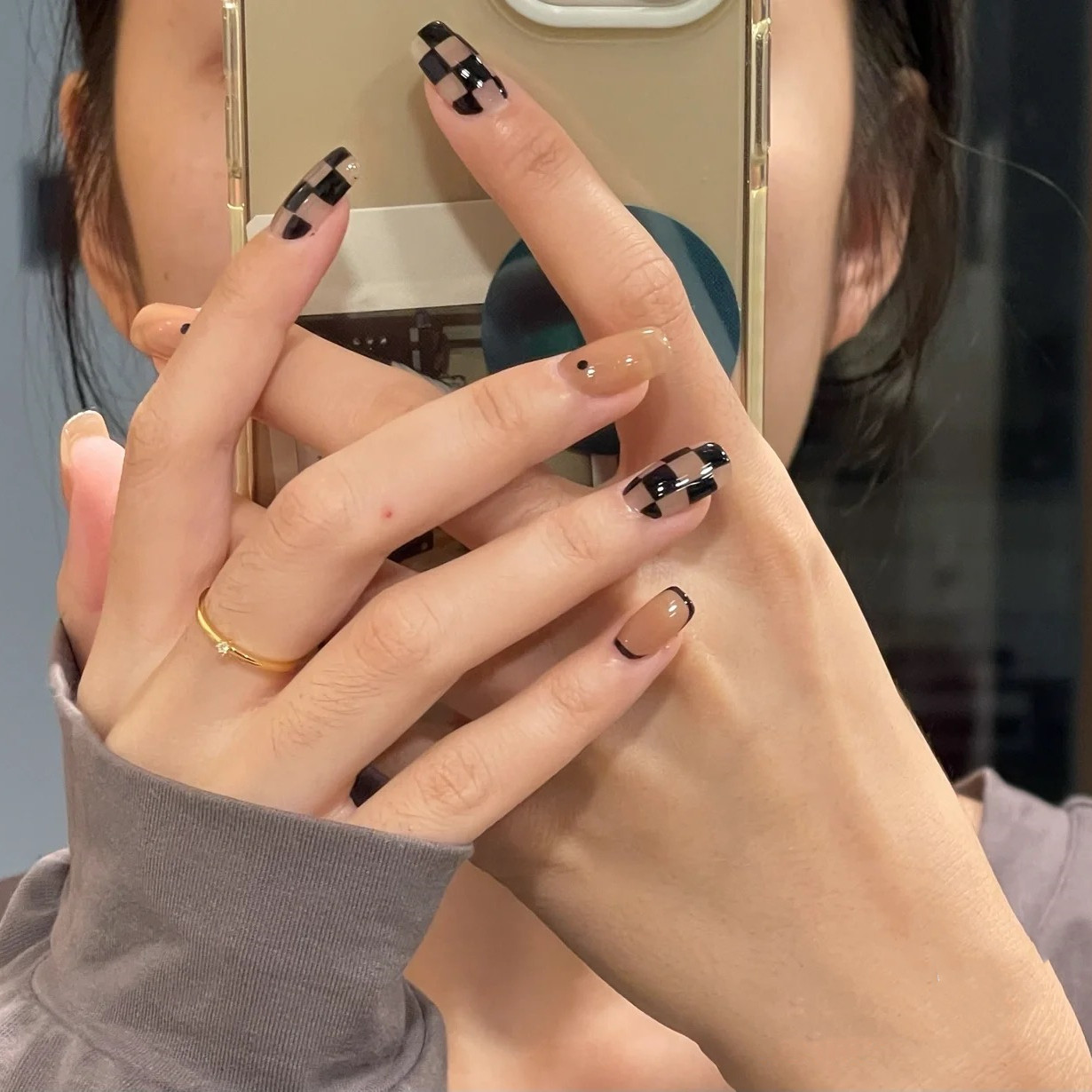 秋冬网红棋盘格成品美甲甲片线条简约风百搭可重复穿戴假指甲贴片