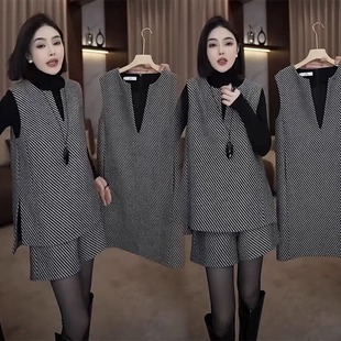 春秋韩剧女主穿搭两件套时尚设计洋气条纹马甲短裤套装网红爆款潮