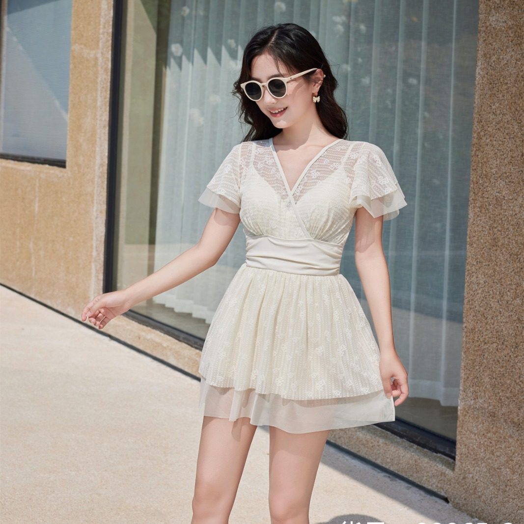 颖熙梦新款2024年冬季连体平角泳衣裙式ins爆款温泉泳衣88065