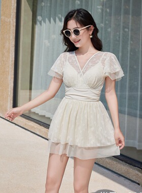 颖熙梦新款2024年冬季连体平角泳衣裙式ins爆款温泉泳衣88065