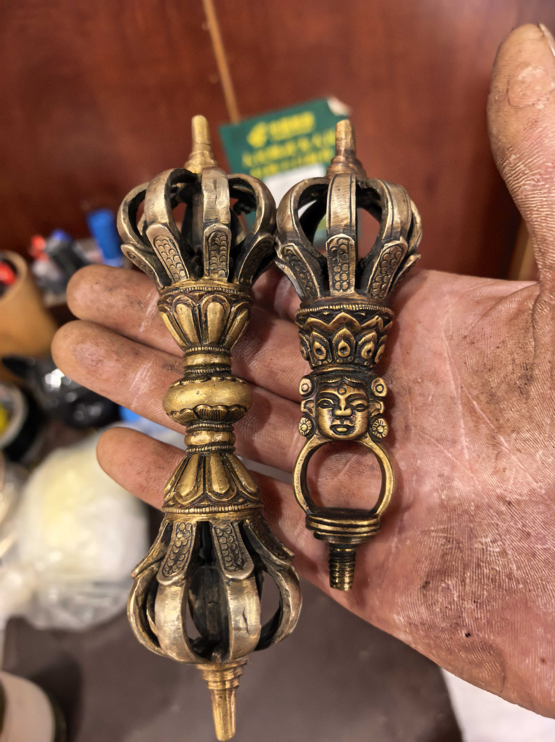 尼泊尔工艺黄铜九股金刚杵文玩手把件铃杵头和杵 摆件收藏