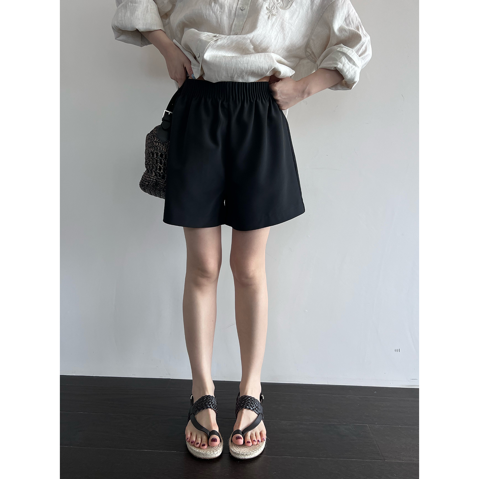 VIKTORIACHAN 设计师品牌 25春夏新品 捏褶短裤 SOLSOL买手店