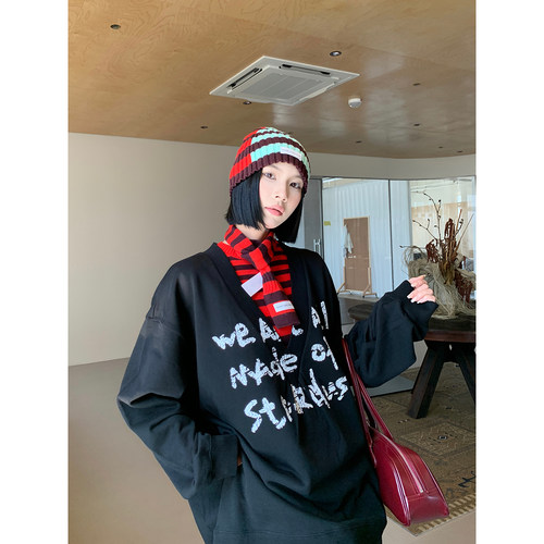 SOLSOL买手店SHORT SENTENCE短句品牌24秋冬双色条纹带孔交叉围巾