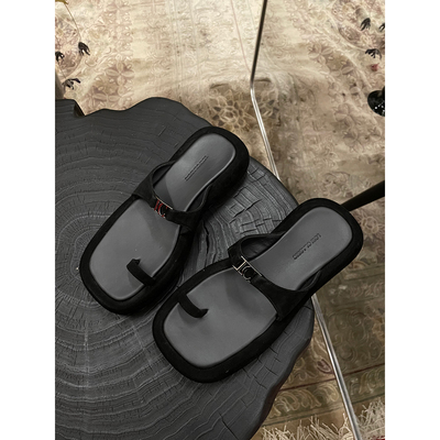 LOW CLASSIC 设计师 25春夏新品 LOGO套趾拖鞋 【特价款不退换】