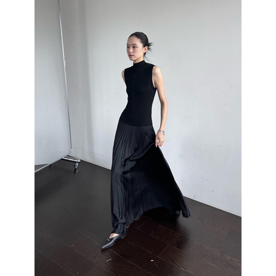 TOENN修身褶皱无袖针织连衣裙女