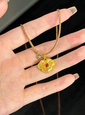 黄金色宫廷风珐琅如意锁包吊坠项链女棕色编绳东方美学轻奢毛衣链