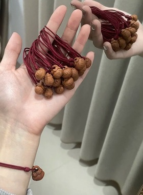 桃篮红手工编织红绳手链核桃形状情侣个性气质简约秋冬新款手链女