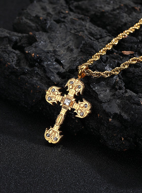 欧美嘻哈十字架锆石吊坠个性男士项链钛钢项链不掉色女夏季配饰