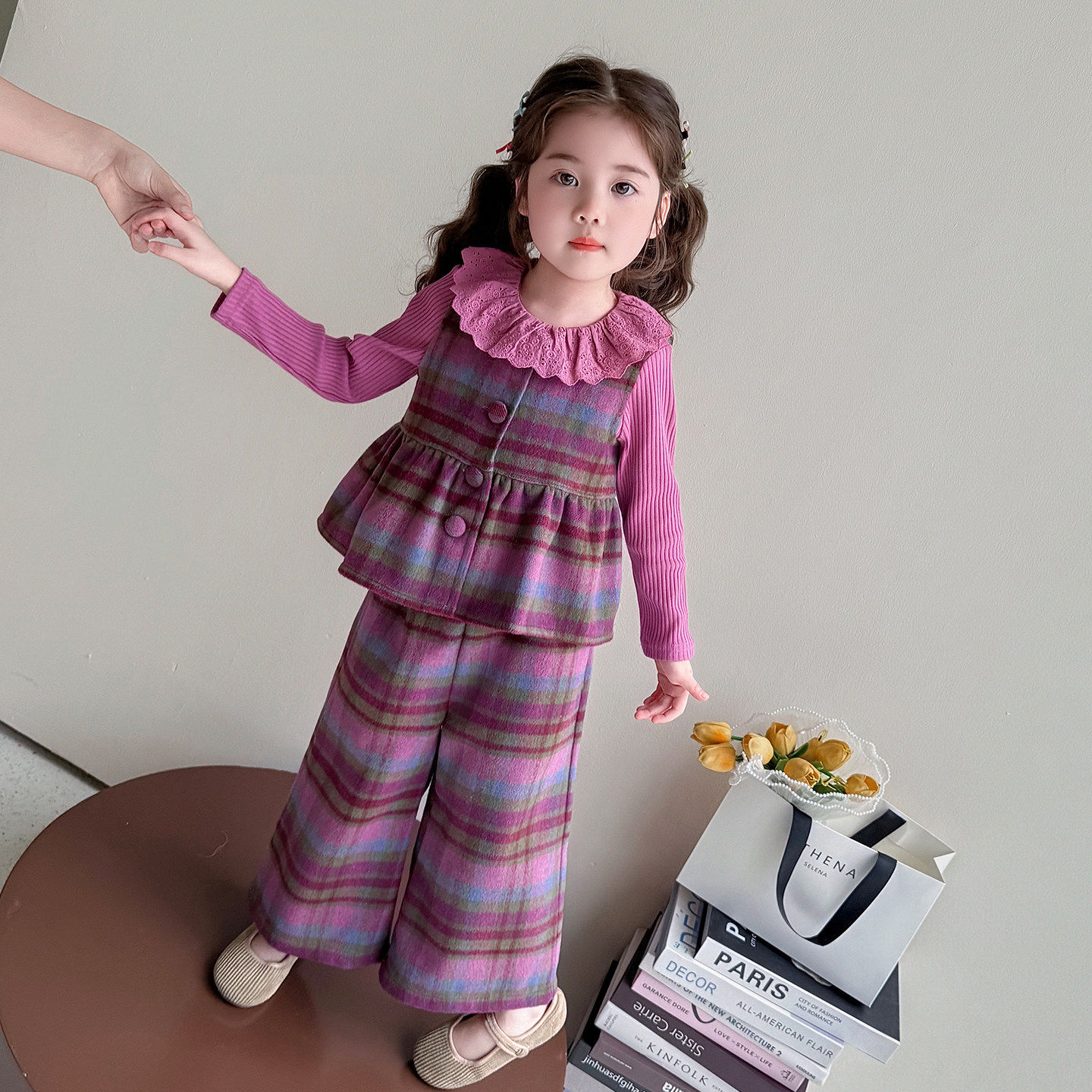 领女宝超春秋时髦儿童花边套装春装背心款三件套格子好看女童2026