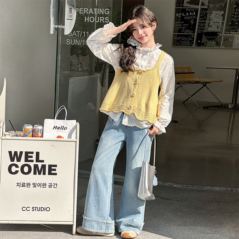 女孩套装女童刺绣大童韩系针织2026新款三件套吊带春款牛仔裤衬衫