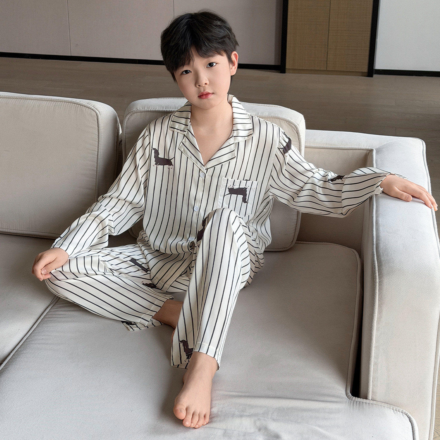 家居服儿童新款睡衣大童长袖睡衣男童冰丝2026洋气开衫春秋腊肠狗