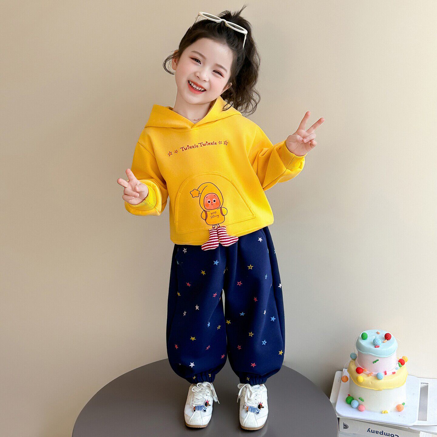 女新款宝宝春秋季套装卫衣超两件套好看儿童女童洋气2026时髦春装