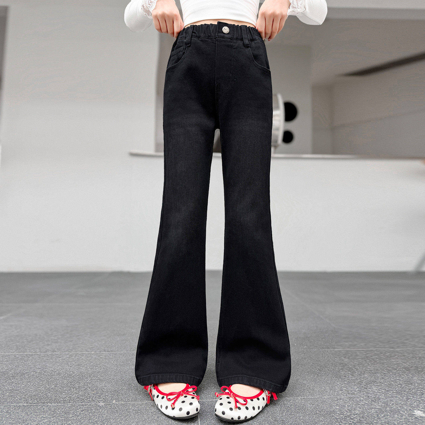 新款牛仔裤2026黑色儿童洋气微喇春秋弹力裤子喇叭裤中大童款女童