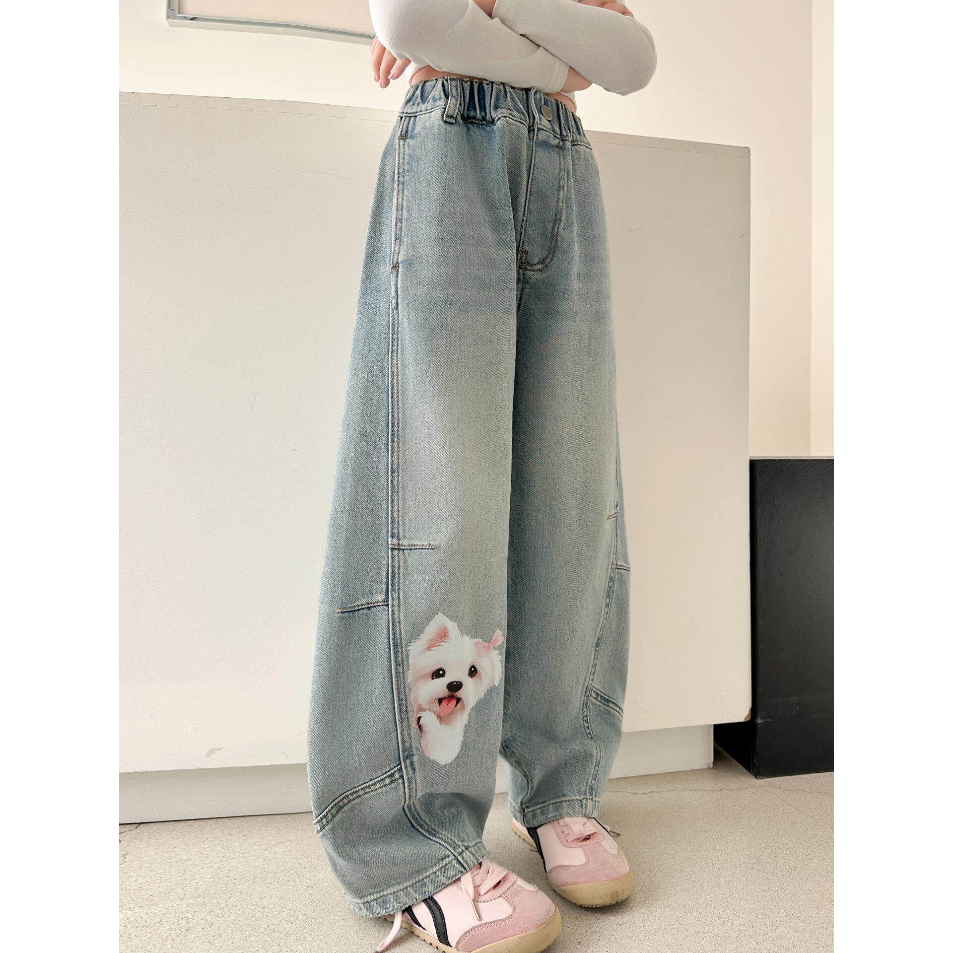 阔腿休闲儿童弯刀2026春装宽松牛仔裤小狗女童裤中大春秋印花新款
