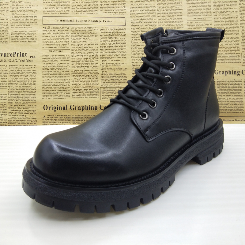 工装靴防滑透气百搭马丁靴男靴