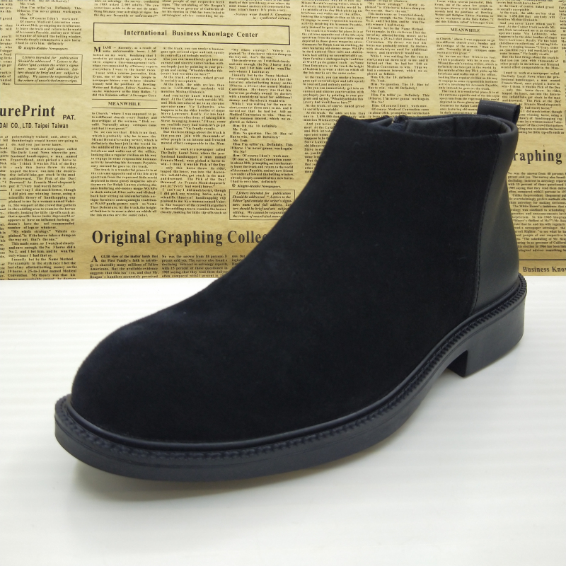 休闲防滑侧拉链马丁靴透气男靴