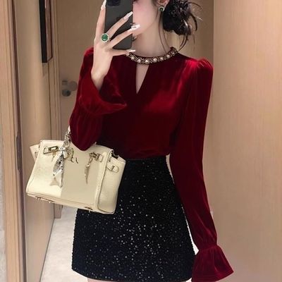 法式轻奢镂空红色丝绒打底衬衫女秋冬独特超好看漂亮修身长袖上衣